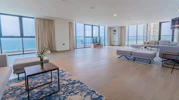 Apartment, 3 Bedrooms, Balcony, Sea View | Living room