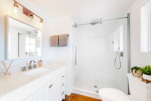 Bruser, håndklæder, Sæbe, Shampoo