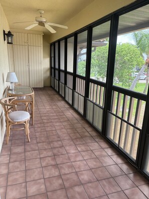 Dining - Beautiful downtown Punta Gordain walking distance of Fisherman's Village (Punta Gorda)