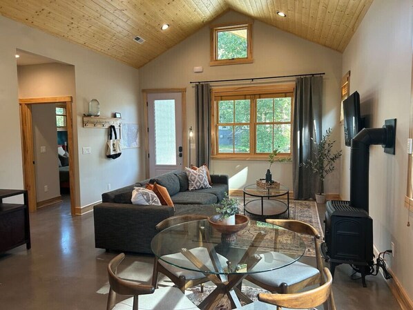 TV connectée, cheminée