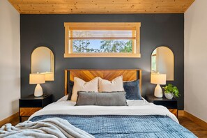 2 室のベッドルーム、アイロン / アイロン台、WiFi (無料)、ベッドシーツ