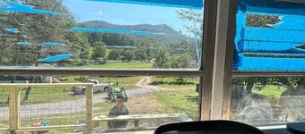 Mountain SchoolBus w HotTub