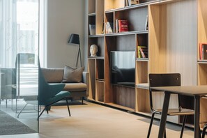 Coin salon dans le hall