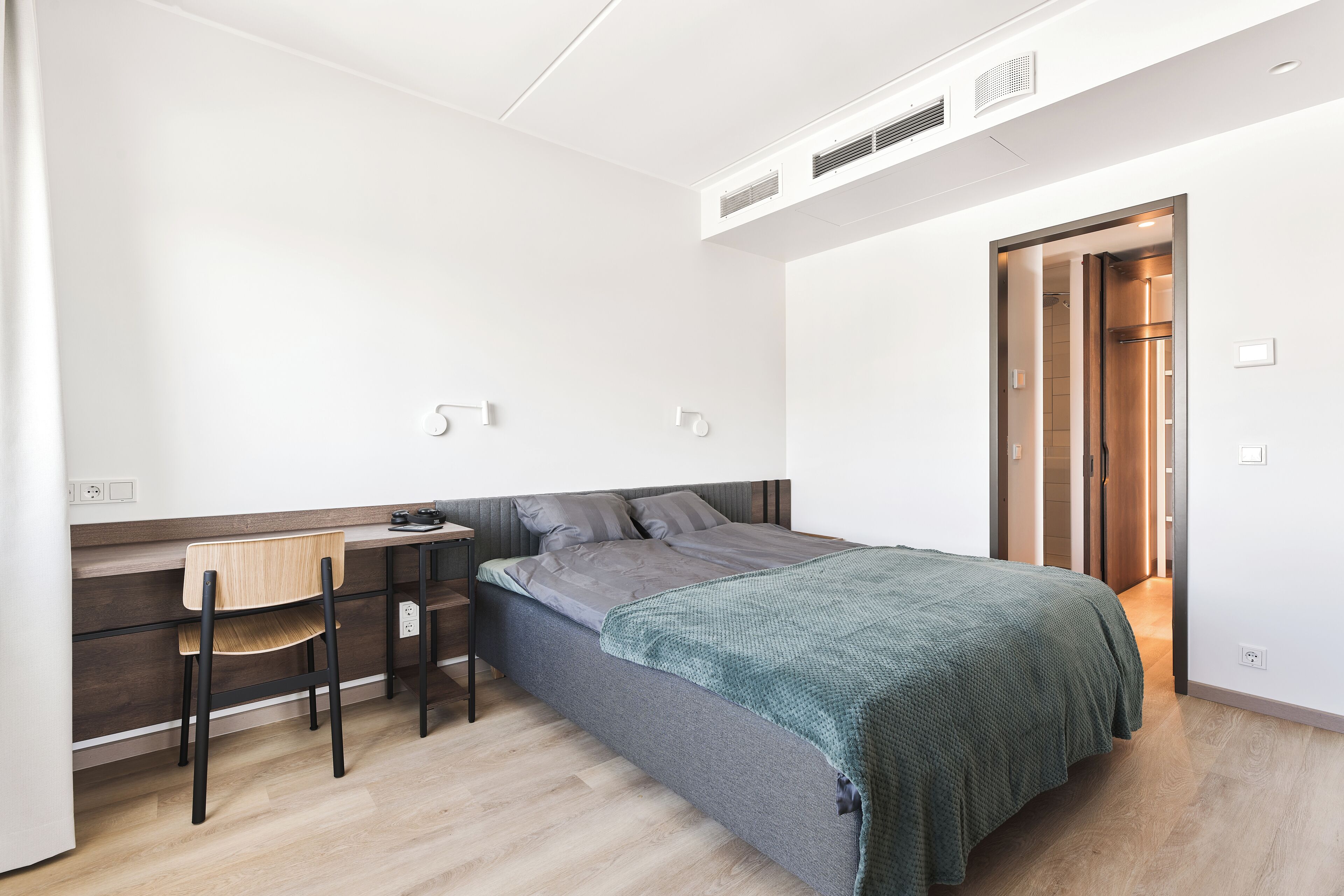 Estudio ejecutivo | Cunas gratuitas, wifi gratis, ropa de cama