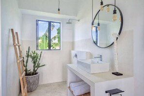 Villa, 2 Bedrooms | Bathroom