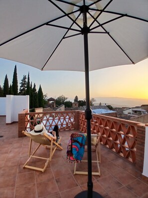 Terrace/patio - Rural house "El mirador del Valle" with fireplace in Granada (Nigüelas)