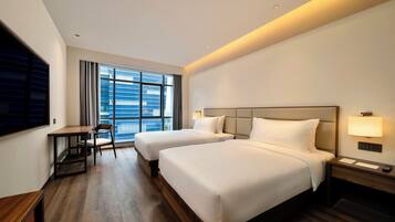 Bureau, espace de travail pour ordinateur portable, rideaux occultants