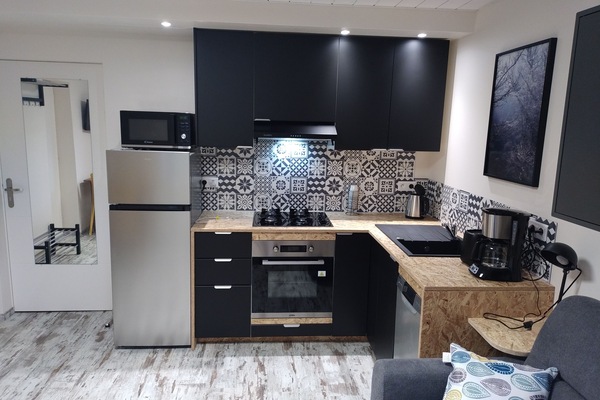 KylskÄp, mikrovÄgsugn, ugn och spishÀll