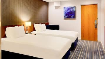 1 bedroom, desk, iron/ironing board, WiFi