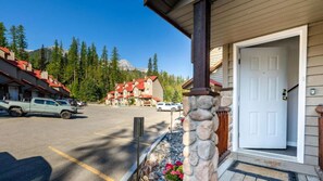 Exterior detail - Fernie - Stone Creek Chalets 10 (Fernie)