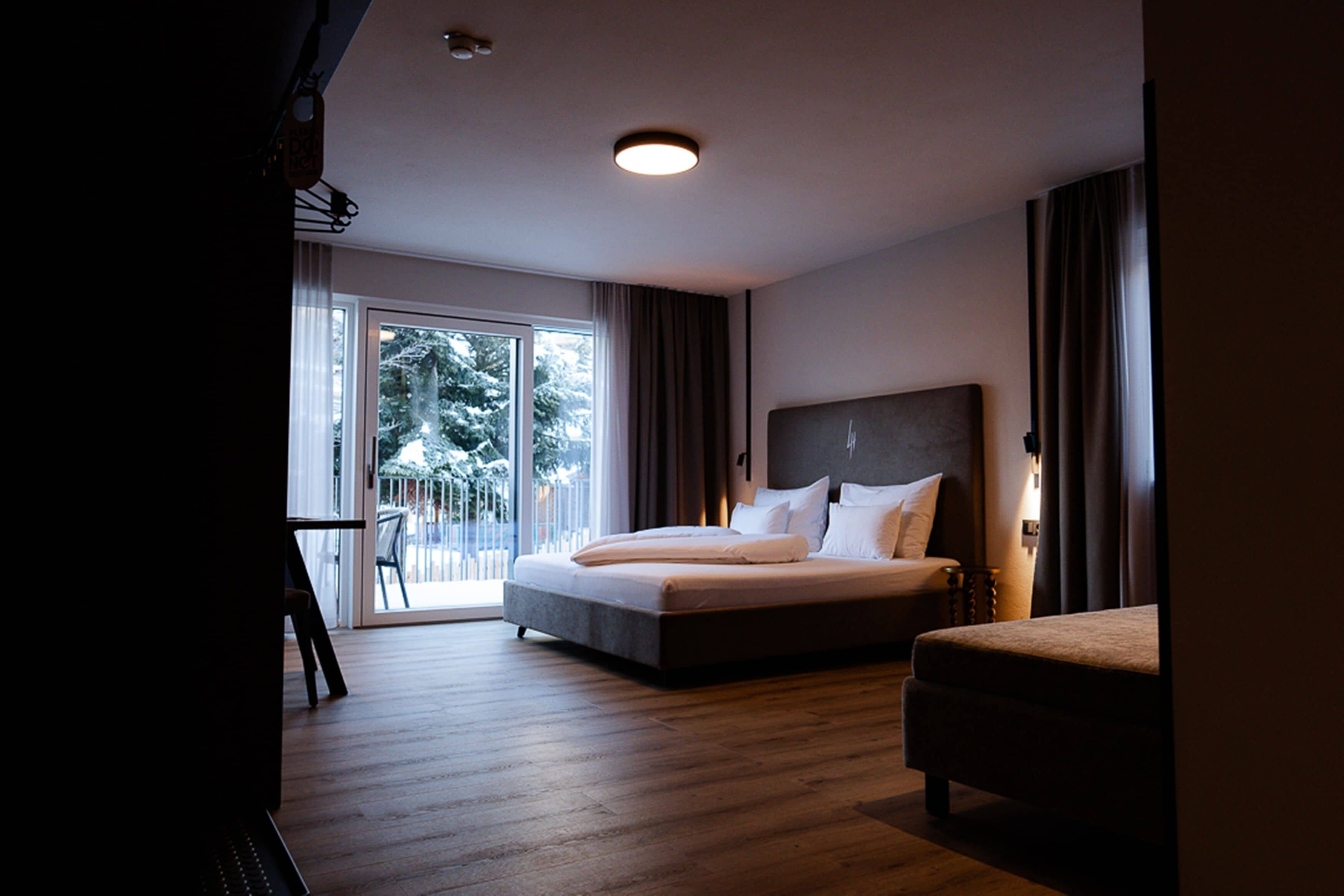 Couple Suite | Ropa de cama hipoalergénica y caja fuerte