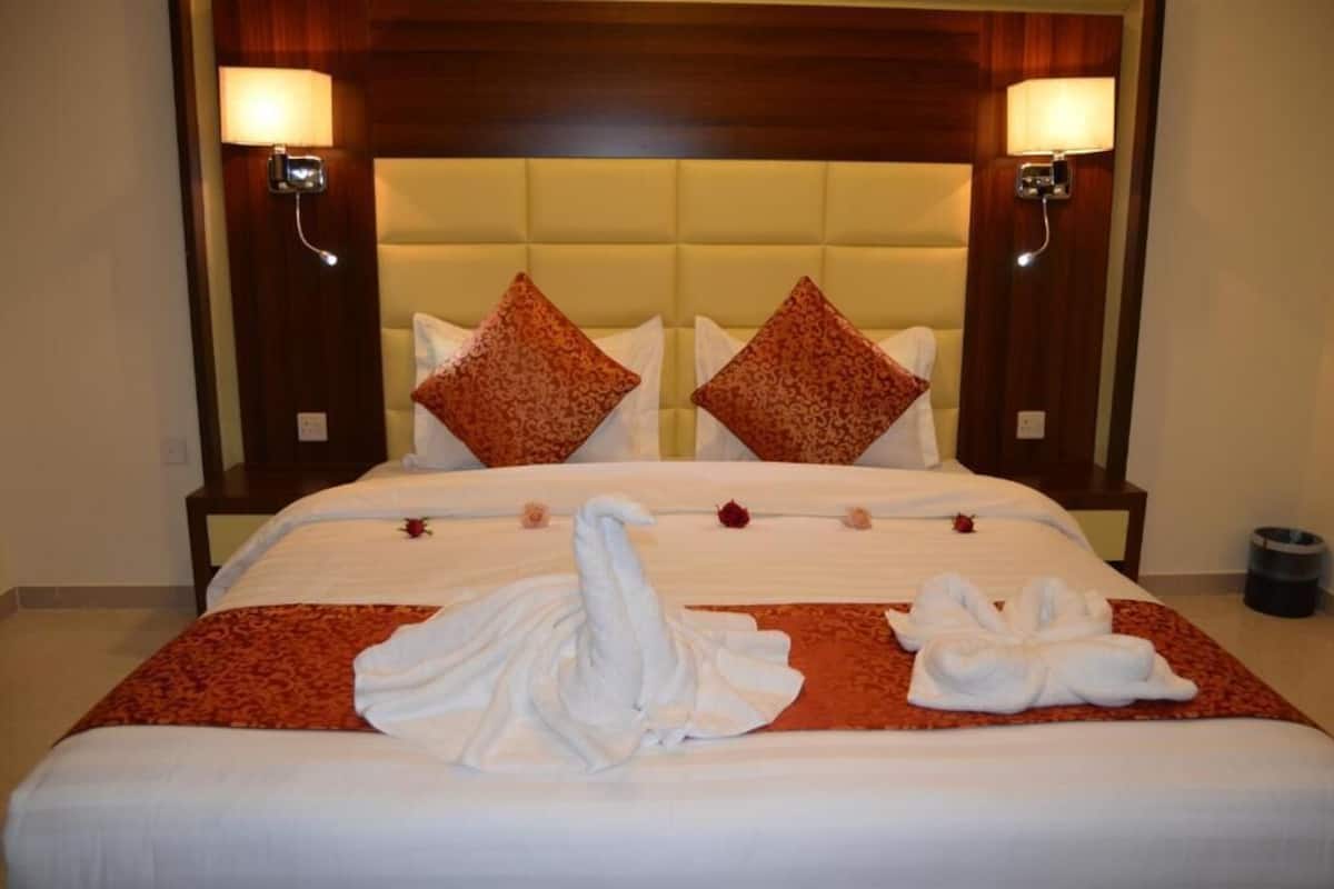 Junior Suite | WiFi (free), bed sheets