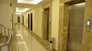 Hallway - Lina Park 4 (Al Khobar)