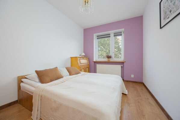 Room - Cozy Apartment With Parking by Renters (Warsaw)