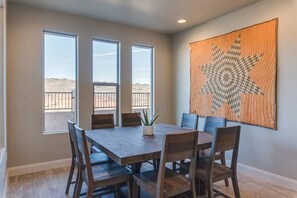 Dining - Family Adventure Near Zion 4 Bed 4 Bath sleeps 16 (Washington)