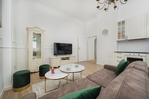 1 chambre, bureau, espace de travail pour ordinateur portable