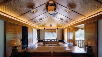 Bungalow romántico, balcón, vista a la montaña | 1 habitación, ropa de cama de alta calidad y camas con efecto memoria