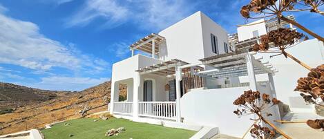 Fachada da propriedade