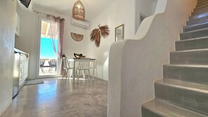 Family House, Sea View, Beachfront | Private kitchen