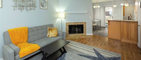 Smart-tv och eldstad