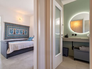 3 camere, ferro/asse da stiro, culla da viaggio, Wi-Fi gratuito