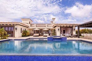 Una piscina climatizada