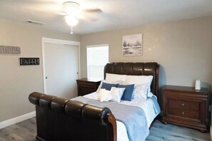 2 Schlafzimmer, Bügeleisen/Bügelbrett, WLAN, Bettwäsche