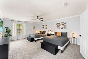 4 bedrooms, desk, iron/ironing board, free WiFi