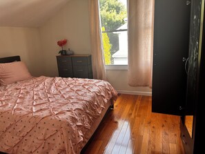 1 bedroom, WiFi, bed sheets