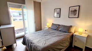 2 soverom, strykejern/-brett, wi-fi og sengetøy