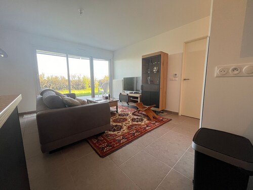 Cozy apartment with garden and parking in Évian