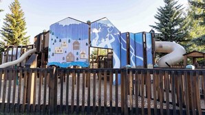Children's area - Hi-Bug Hideaway- In Town - Historic Home (Red Lodge)