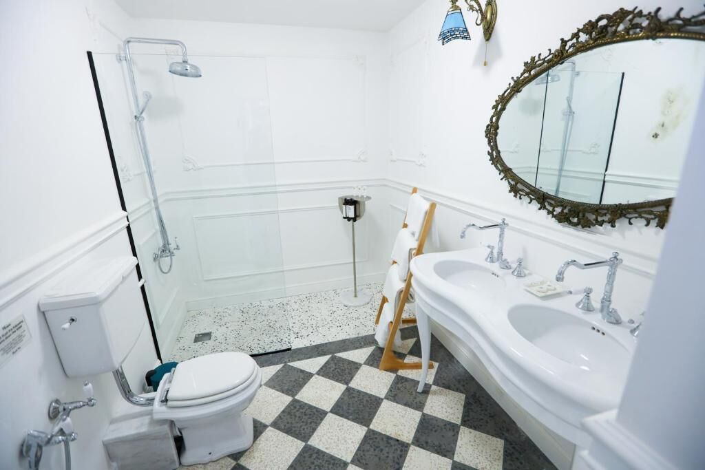 Signature Double Room | Bathroom