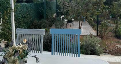 Simple Stay Vari s House