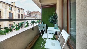 Unclassified image, 5 of 21, button - Cozy Apartment Near Kazimierz by Renters (Kraków)
