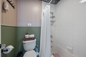 Suihku, hiustenkuivaaja