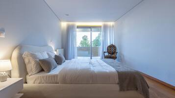 5 quartos, Wi-Fi, roupa de cama