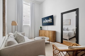 2 habitaciones, tabla de planchar con plancha y acceso a internet