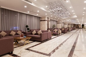 Lobby sitting area - Alayam Elite Hotel (Makkah)