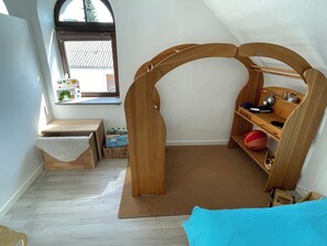 2 bedrooms, desk, travel cot, WiFi - Small vacation home near Bad Kreuznach (Roxheim)