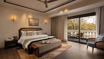Family Suite with Balcony | 1 間睡房、高級寢具、迷你吧、房內夾萬