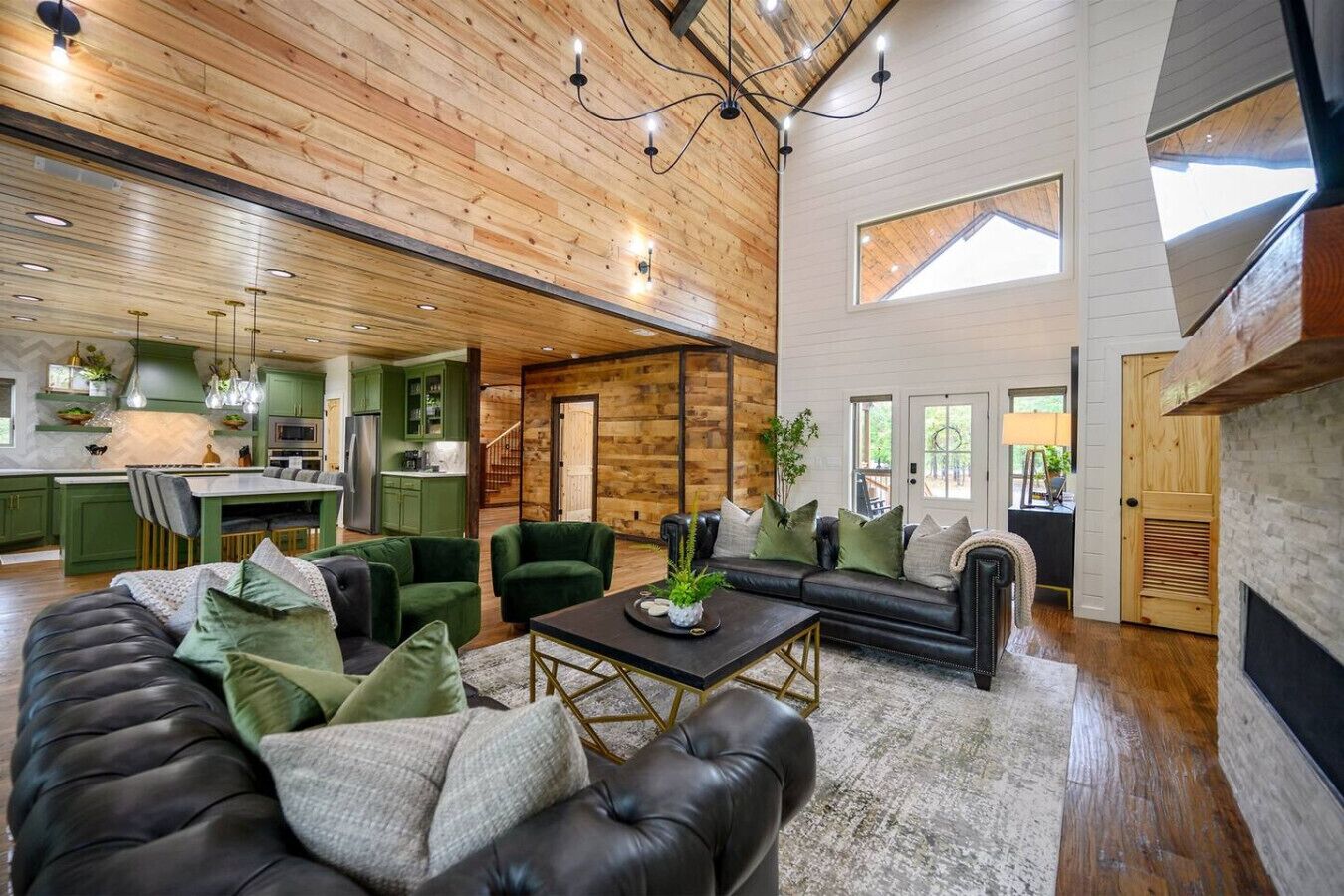 Televisión, chimenea, videojuegos y impresora 