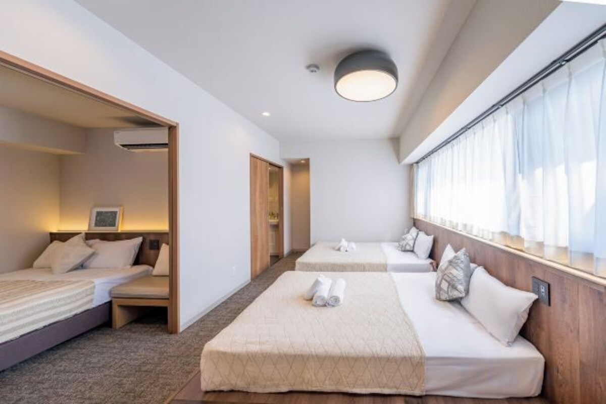 Sistema de insonorización, wifi gratis y ropa de cama