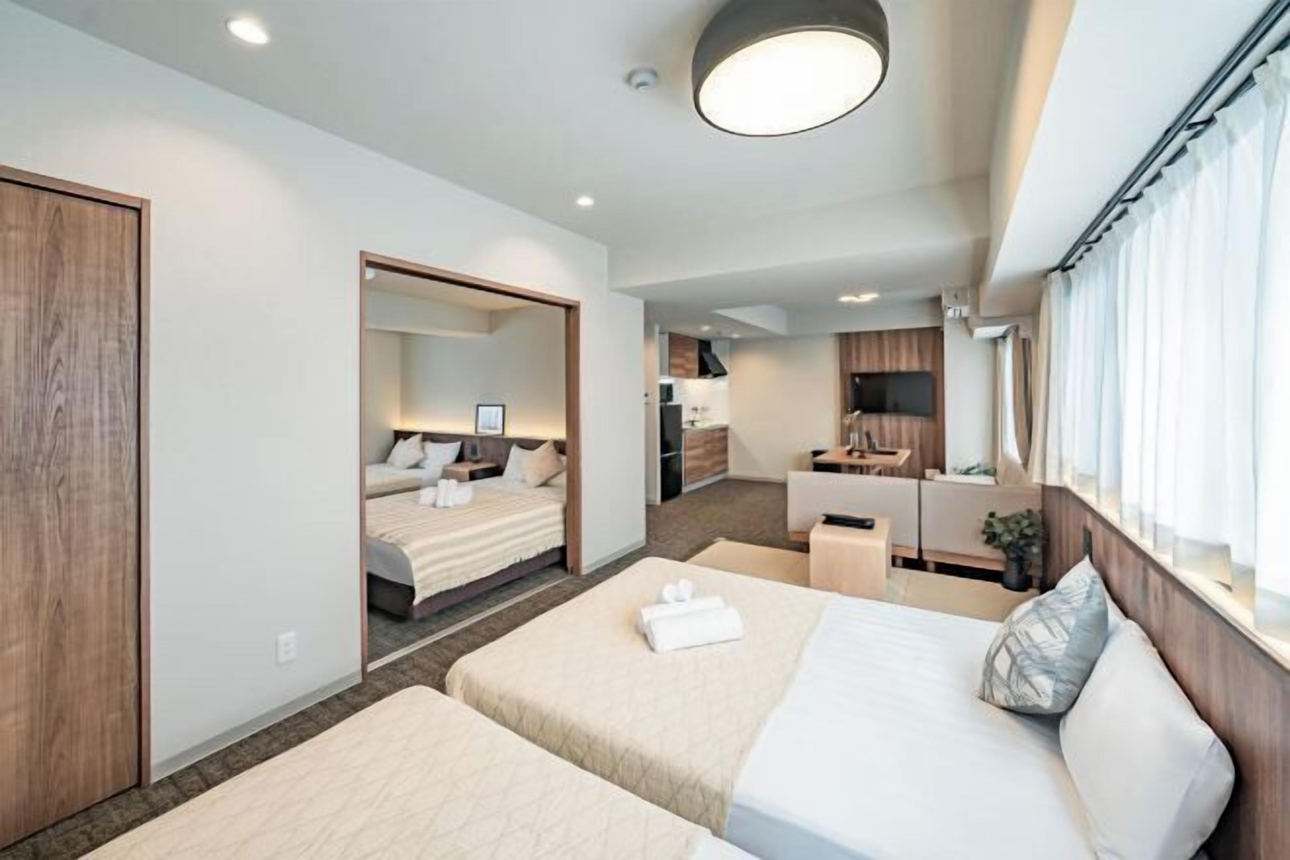 Quartos à prova de som, Wi-Fi de cortesia, roupa de cama