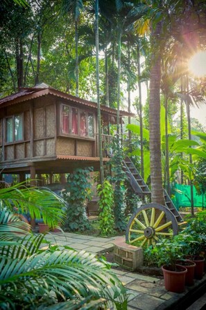 Free WiFi - O'Nest Luxury Home Stay (Sangameshwar)