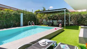 Classic Bungalow, 2 Bedrooms | Pool | Indoor pool, outdoor pool