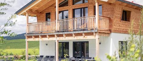 Classic Chalet, 3 Bedrooms | Exterior