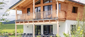 프라이빗 수영장이 있는 인첼 샬레