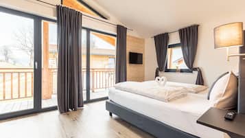 3 bedrooms, individually furnished, bed sheets