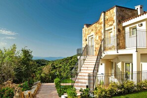 Comfort Apartment, 3 Bedrooms | Exterior - Apartment in Golfo Aranci With Terrace (Arzachena)